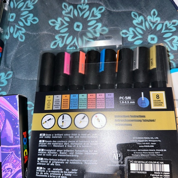 Posca Paint Marker Set - Picture 7 of 9